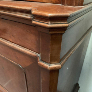 Meuble vitrine en deux corps Napoléon III, acajou et placage, XIXᵉ siècle