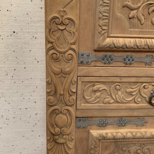 Buffet de style Renaissance en chêne massif, XXᵉ siècle