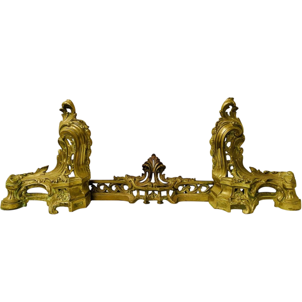 Chenet de style Louis XV en bronze ciselé, XX siècle