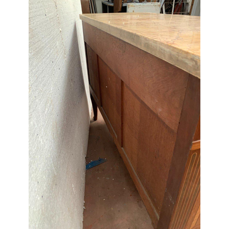 Commode in overgangsstijl met centrale uitbouw, amarant en palissander, 20e eeuw