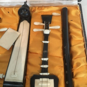 Set van 8 miniatuur muziekinstrumenten, verzamelobject, 20e eeuw