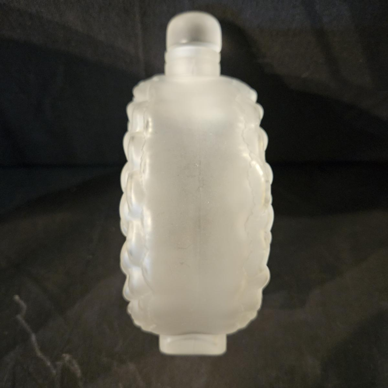 Lalique France"Daliha" flacon à parfum Art Déco en verre blanc moulé pressé, ca 1930