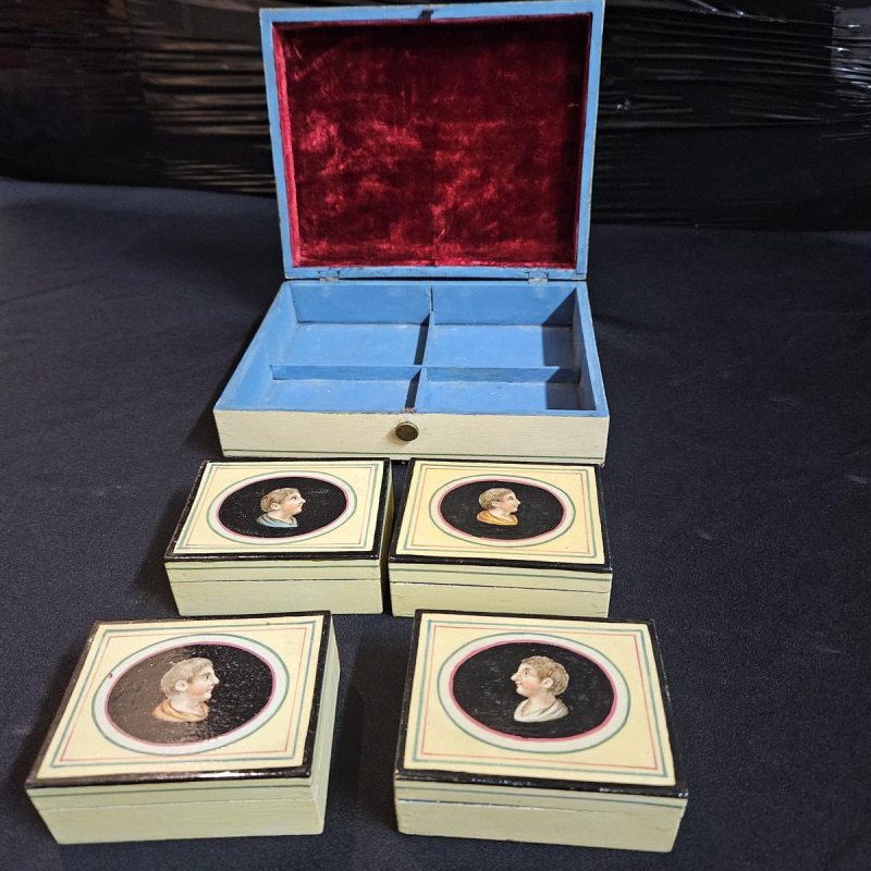 Spa wood, multi-compartment box, painted decoration of figures and portraits, Empire period, ca. 1810