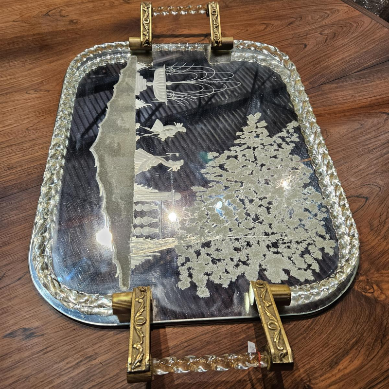 Barovier and Toso (attributed to), engraved glass and mirror tray, elegant scene, Murano ca 1950