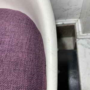 MAURICE BURKE pour ARKANA, Paire de chaises " Tulipe " pivotantes, 1960