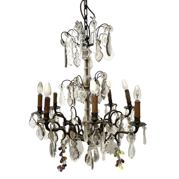 Lustre de style Louis XV à pendeloques et fruits en verre coloré, XX siècle