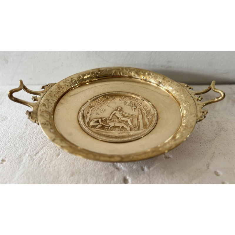 Fernand LEVILLAIN, Barbedienne founder, gilt bronze footed bowl, 19th century