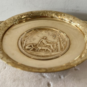 Fernand LEVILLAIN Fondeur Barbedienne, coupe sur pied en bronze doré, XIXe s