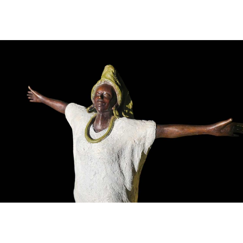 Adama Gandema "Vrouw met sjaal" bronzen sculptuur, Burkina Faso