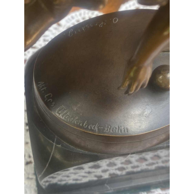 OTTO LESSING gieterij Gladenbeck Berlijn "Vrouw die een bal vangt" bronzen sculptuur, ca 1920