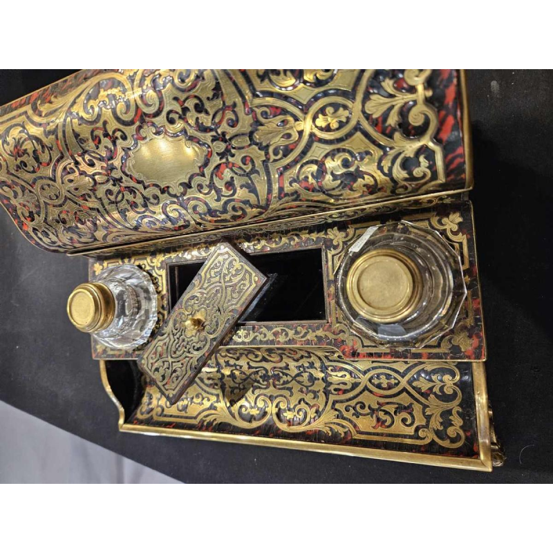 Tortoiseshell and brass inkwell in the Boulle style, Napoleon III period, late 19th century
