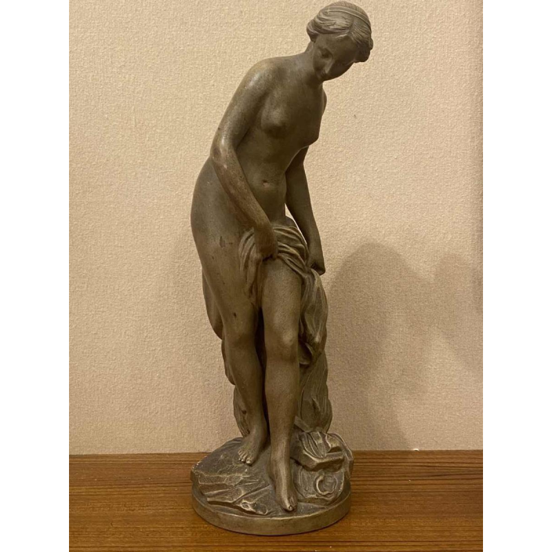 Falconet sculptuur van een vrouw in terracotta 1900 Sèvres