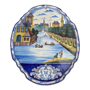 Makkum Delft Harligen, ovale keramische plaquette (57cm), Holland 19e eeuw