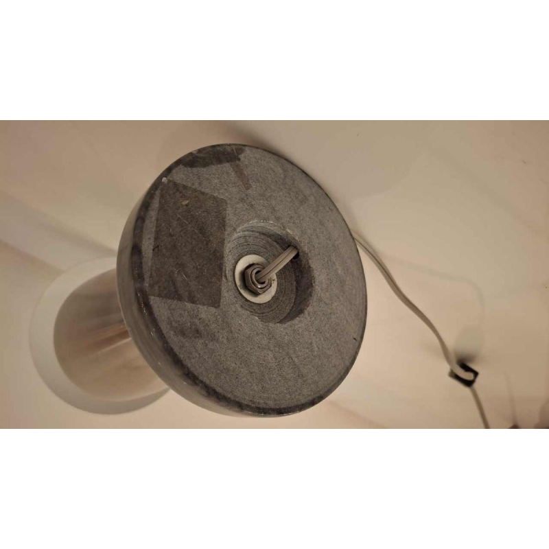 Arteluce, lampe à poser / de bureau, métal laqué, laiton & marbre, ca 1950