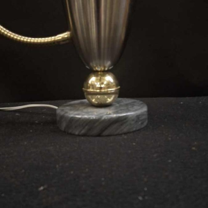 Arteluce, tafel / bureaulamp, gelakt metaal, messing & marmer, ca 1950