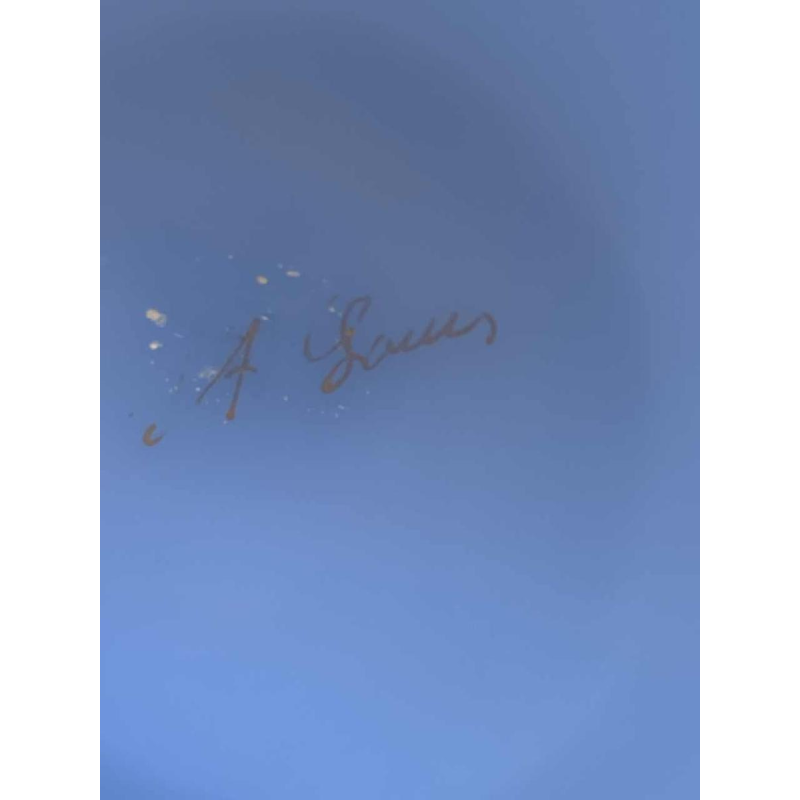 Saint Louis, paire de vases en verre opaline, ca 1940