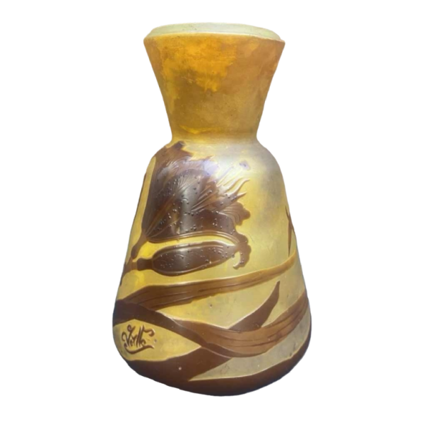 Emile Gallé, Vase Art Nouveau en pâte de verre à décor de Lys, ca 1900