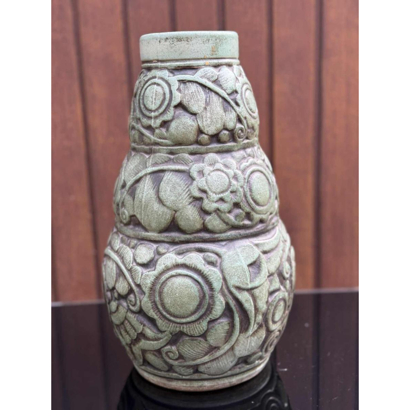 Joseph Mougin & G Ventrillon "Flower Band" grand vase Art Déco trilobé en grès, Nancy ca 1930