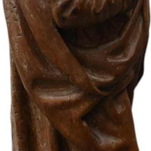 Fruitwood sculpture of a judge or magistrate, 17th century statue