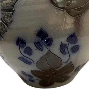 Rare vase en grès de La Roche, période 1950, motifs poissons et hippocampe
