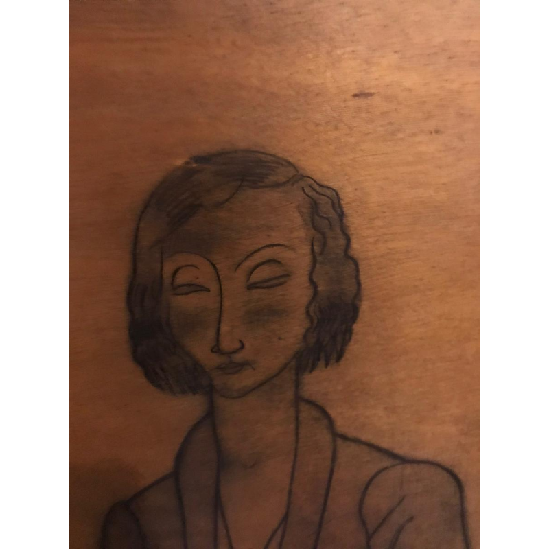 On the table, a grease pencil by Oscar Declercq