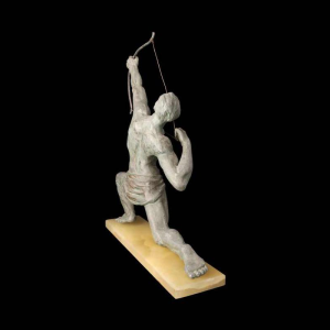 Jean de Roncourt "De boogschutter" Art Deco sculptuur in regula, ca 1920