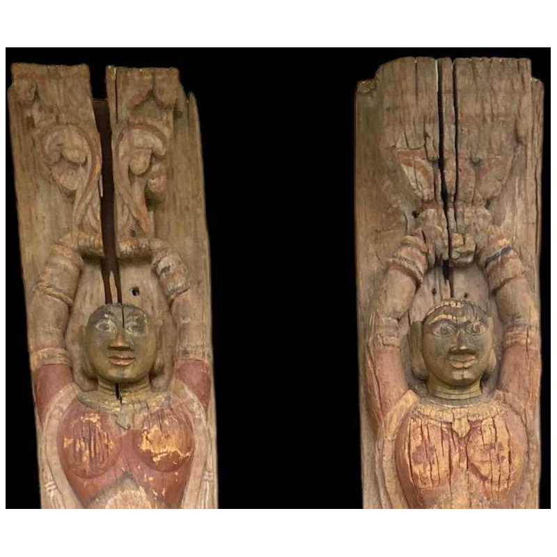 Paar houten elementen / sculpturen, India eind 19e eeuw