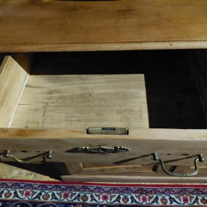 Groot volledig gerestaureerd Louis Philippe dressoir, 3 deuren 3 laden, 19e eeuw