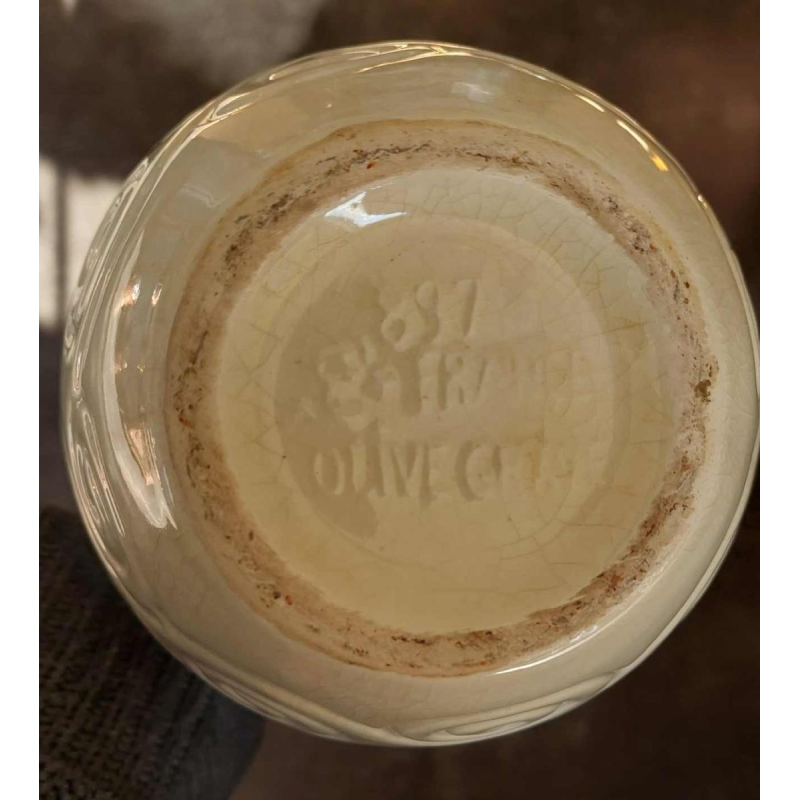 Saint-Clément, paire de vases ovoïdes en céramique craquelée, modèle "olive gravé", ca 1920/30