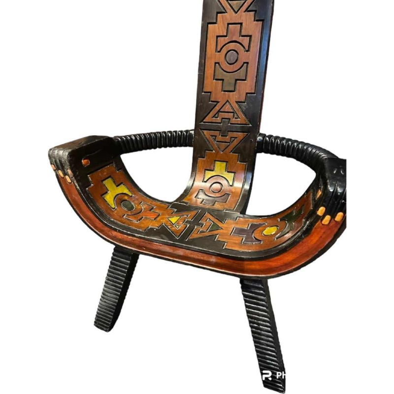 Seat: solid wood sculpture probably produced in Eastern Europe