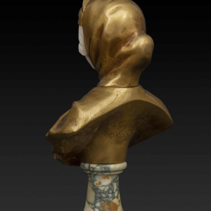 Buste en albâtre et en bronze doré "JEANNE D'ARC" de G. VAN VAERENBERGH