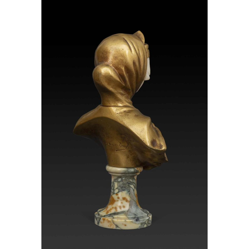 Alabaster and Gilt Bronze Bust of "JOAN OF ARC" by G.VAN VARENBERGH (1873-1927):