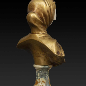 Buste en albâtre et en bronze doré "JEANNE D'ARC" de G. VAN VAERENBERGH