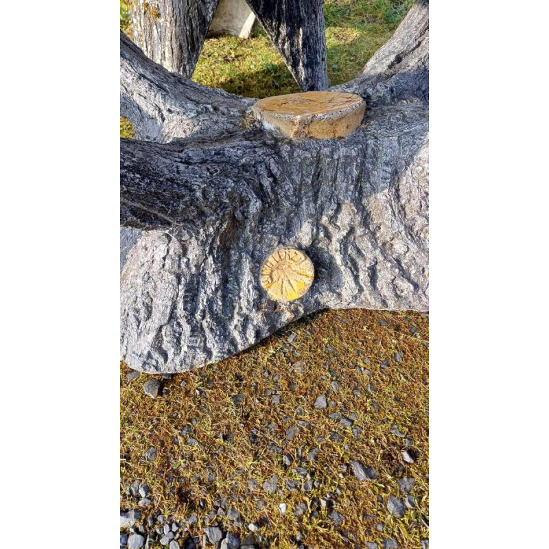 Garden furniture set Wood, tree, branches, trunk concrete table and 4 chairs, 20th c