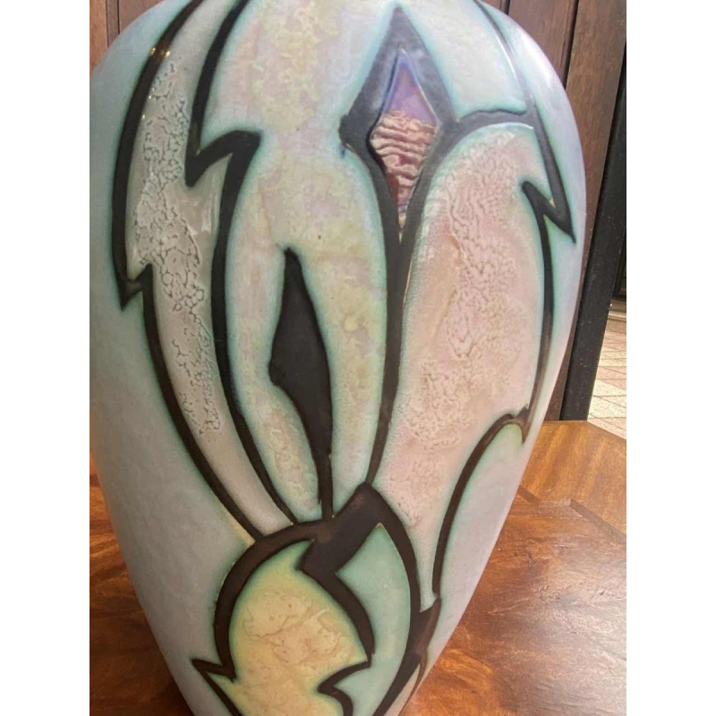 Vase Flora Gouda Koninklijke Plateelbakkerij Zuid-Holland