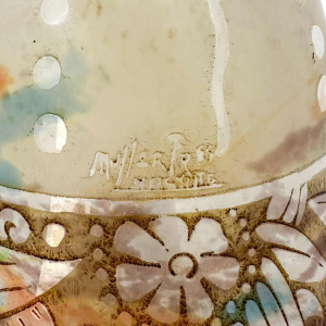 Muller Frères, zeldzame Art Nouveau tafellamp, gestileerde bloemmotieven, zuurgeëtst glas, gegraveerd stalen frame, ca 1918