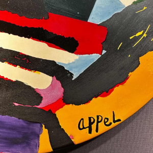 Karel Appel, plat mural décoratif en céramique, mouvement Cobra, numéroté 19/25
