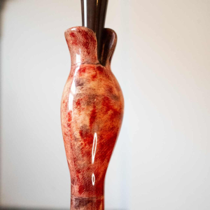 ALDO TURA, 'Oiseau' tafel / staande lamp, gelakt rood geitenleer perkament, Italië ca 1950