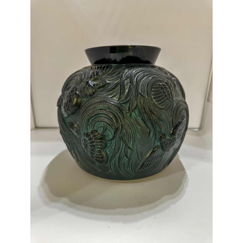 Sabino Paris, rare vase ovoïde noir et vert à motifs d'oiseaux de paradis, ca 1920-1930