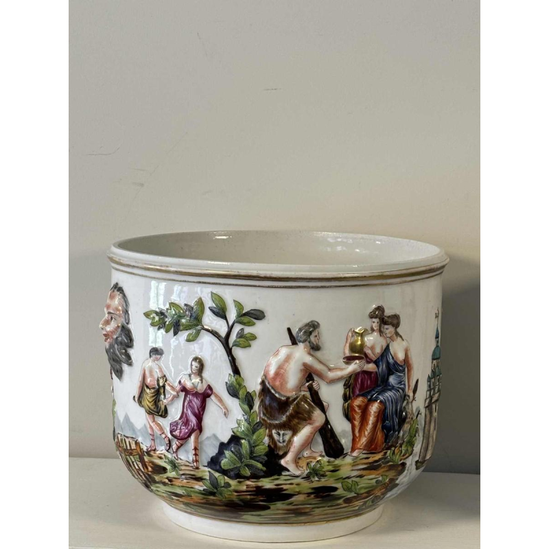 Capodimonte, paar plantenbakken, polychroom geëmailleerd porselein, antieke scènes decoratie in bas-reliëf, 19e eeuw