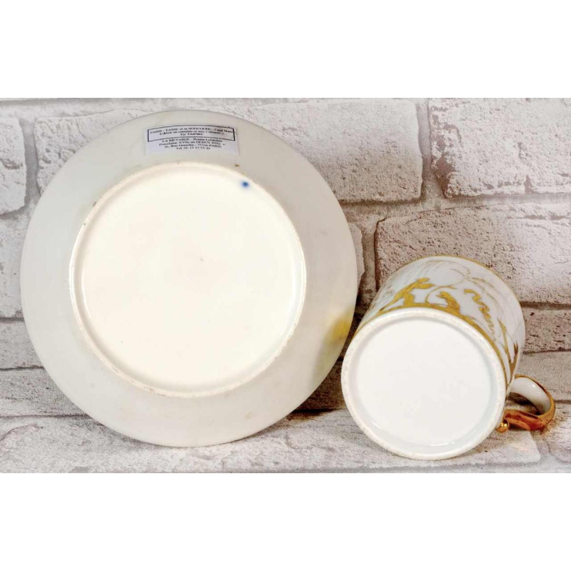 Porcelaine de Paris, tasse "litron" et sa soucoupe Louis XVI, XVIIIe s