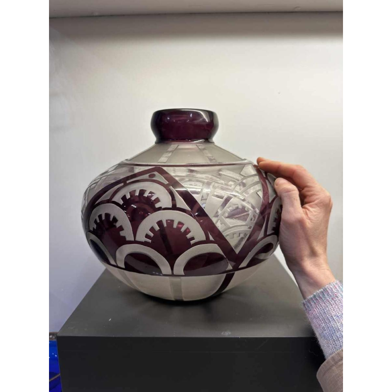 Delatte, rare vase Art Déco dégagé à l'acide, doublé mauve 1925