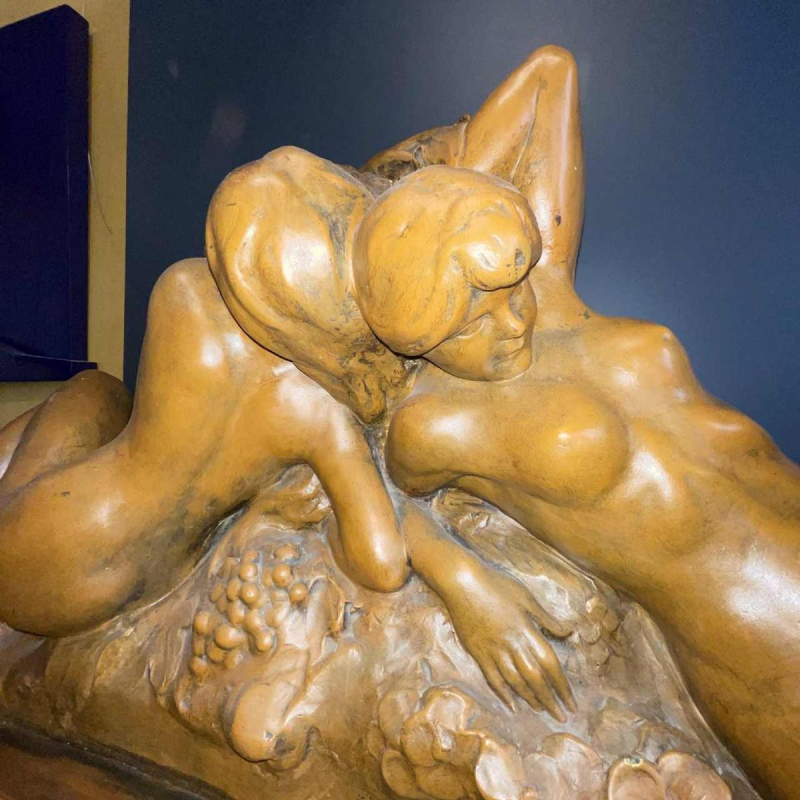 JEF LAMBEAU (atr) 'Bacchanten' sculptuur 127cm, naakte vrouwen & fruit, ca 1900