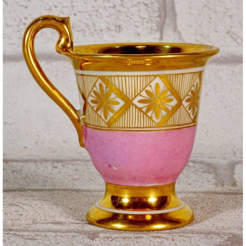 Porcelaine de Paris, petite tasse et soucoupe, début XIXe s