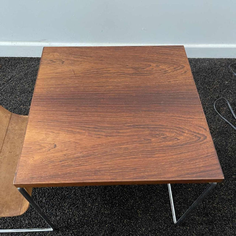 Vintage bijzettafeltje / krantenrekleren, palissander, verchroomd stalen 1970s