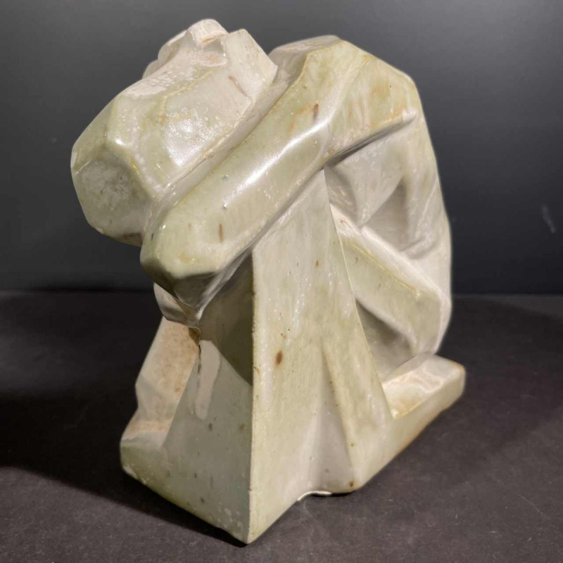 ANGELO HECQ for ROGER GUERIN Femme nue assoupie white cubist sculpture in large-fired salt stoneware, ca 1930