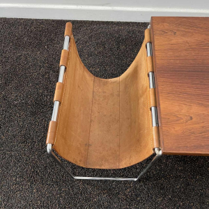 Vintage bijzettafeltje / krantenrekleren, palissander, verchroomd stalen 1970s