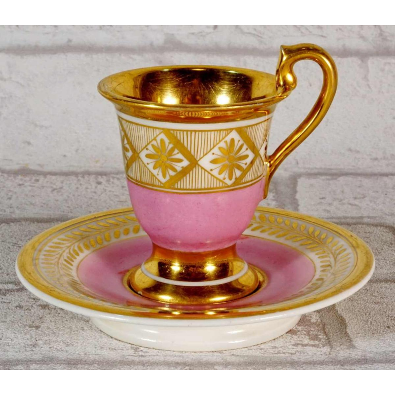 Porcelaine de Paris, petite tasse et soucoupe, début XIXe s