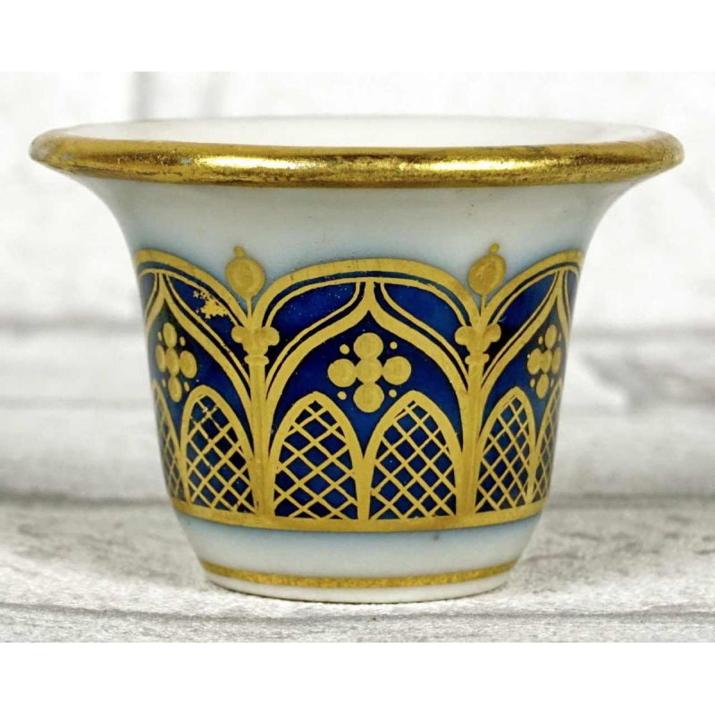 Parijs porselein, CATHEDRALE vergulde blush mortier op een blauwe achtergrond, begin 19e eeuw