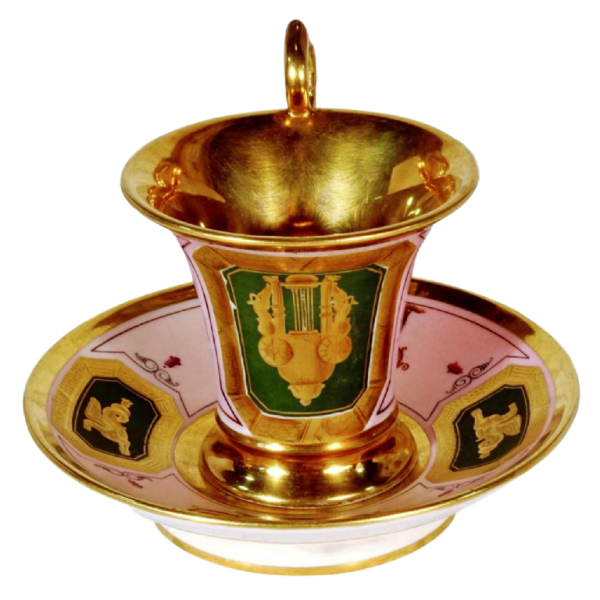 Porcelaine de Paris, tasse 'Jasmin' et sa soucoupe d'époque Empire, XIXe s